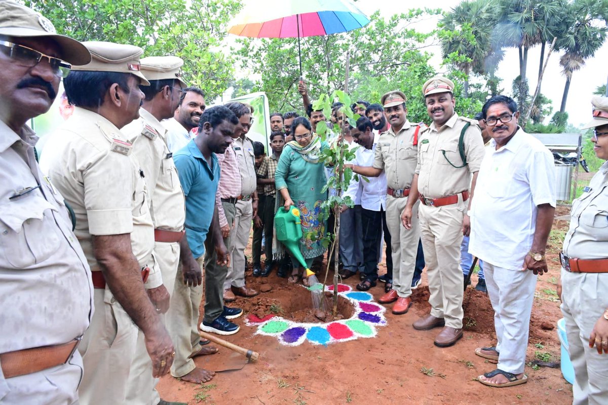 APFDOfficial's tweet photo. The final spell of the Seed Ball Dispersal Programme was successfully carried out at Aranya Vanam, Bethanapalli, Nellimarla, Vizianagaram District. 

The programme witnessed active participation from the Hon’ble MLA, Nellimarla, public representatives, Forest Department officials, school students and local communities, reflecting the spirit of people’s participation in protecting and restoring our forests.

Under the vision of Hon’ble Chief Minister Shri @ncbn Garu and Hon’ble Deputy Chief Minister & Minister for Forests and Environment Shri @PawanKalyan Garu, AP Forest Department continues its mission towards a greener and more sustainable Andhra Pradesh. 🌱🌳

#SeedBallDispersal #GreenAndhraPradesh #ForestConservation #Vizianagaram #PawanKalyan
