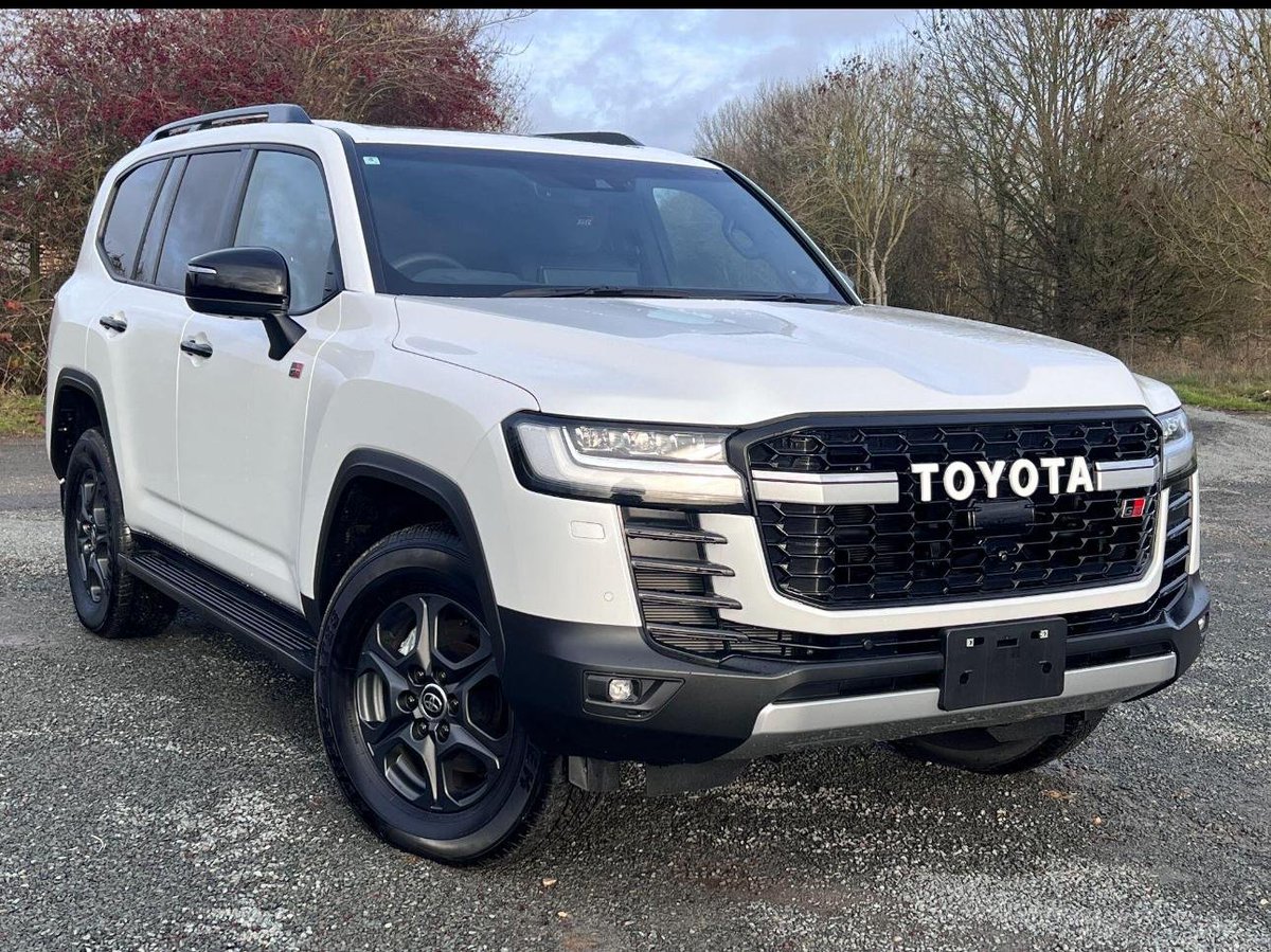 DokitaSharon's tweet photo. Hello
Kindly like/repost/quote my next client could be on your wall
Thank you. 
Allow me to be your next importer
Toyota Landcruiser 2025 76 series GDJ76 ,2025  model ,Diesel ,Automatic  at 388m 
Toyota Landcruiser 300GR Sport 3.5 V6 Twin turbo 2025 model 525m 
Toyota Landcruiser  2024 model ZX 300 series 3.3 litres at 485m 
Toyota Landcruiser 2024 model  76 series station wagon Diesel at 399m 
Ford Ranger 2024 model 
Mitsubish L200 2020 model at 105m
Toyota Hilux 2023 model at 185m
Rangerover sport 2020 model at 160m
Rangerover Vogue 2019 model at 195m
Call or WhatsApp 0775721536 / +256701928170