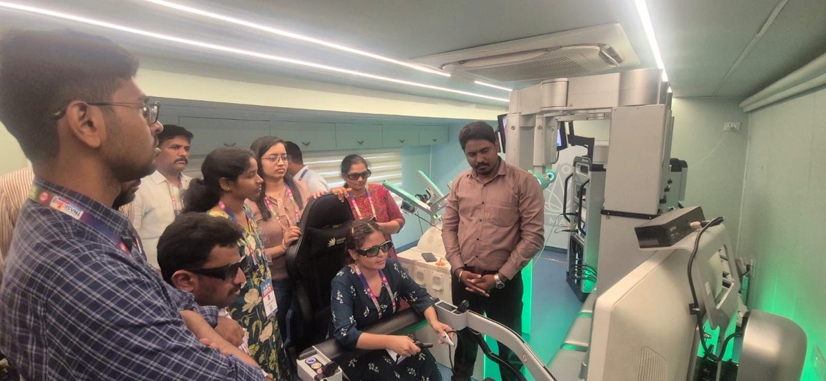 SSINNOVATIONS_'s tweet photo. TNASICON 2026 | Live Robotic Telesurgery Showcases the Future of Connected Surgical Care

#SSInnovations #SSIMantra #TNASICON2026 #RoboticSurgery #Telesurgery #HealthcareInnovation #SurgicalRobotics #PediatricUrology #MedicalTechnology #MadeInIndia #FutureOfSurgery #GlobalSurgery https://t.co/fmphs3AcQ2