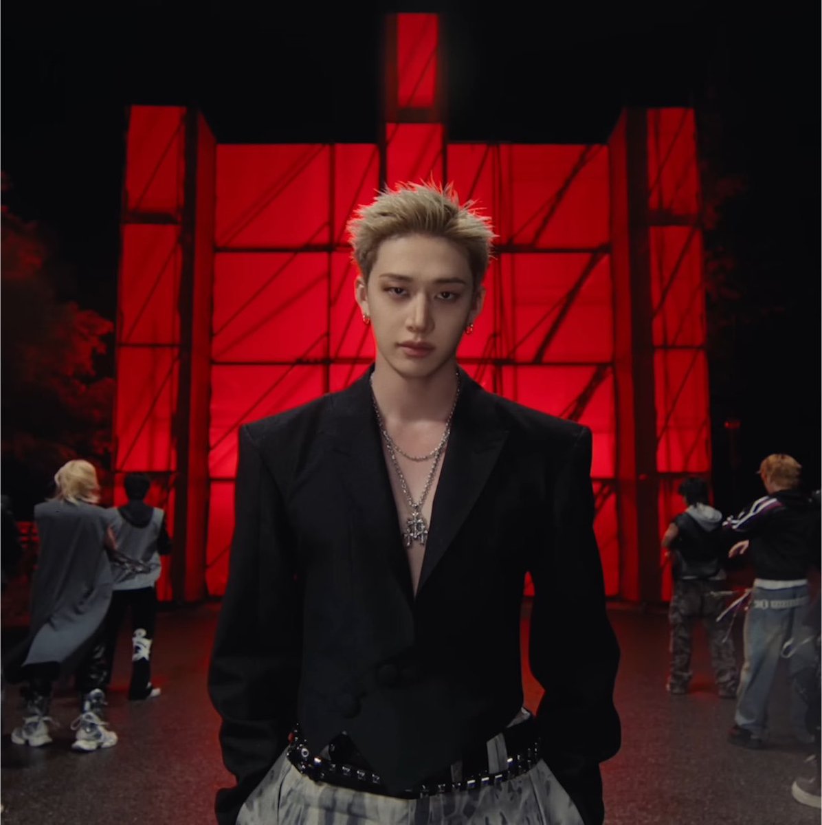 sunflowerxdai's tweet photo. GRRRRRRRRRRRRRR WOOF WOOF 
SKZ THIS AND THAT DAY
#StrayKids_THIS_AND_THAT_OutNow
#This_And_That 
#THIS도_THAT도_스키즈
@Stray_Kids https://t.co/MhJdecBIgg
