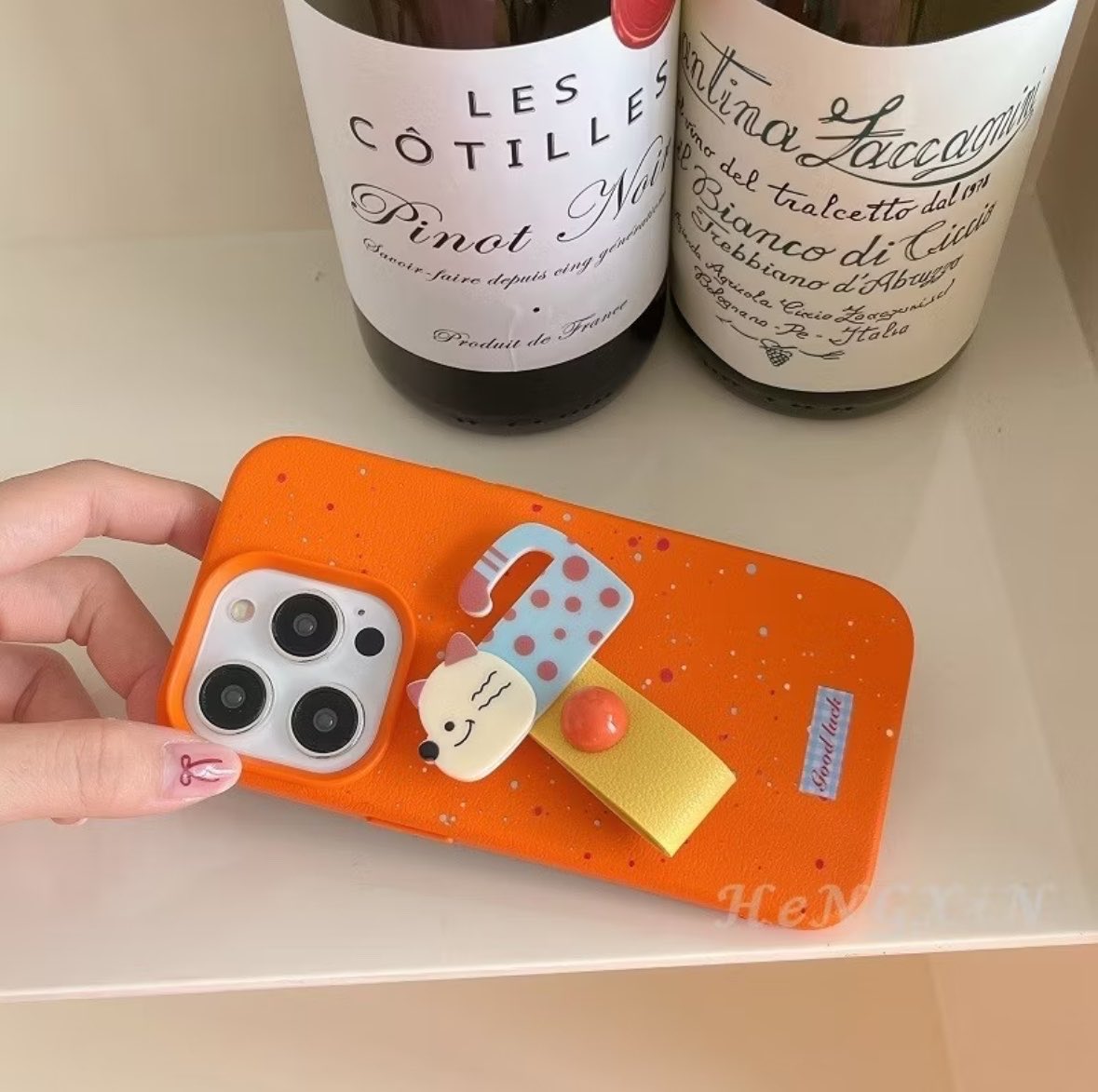 chaeinxz's tweet photo. CASE SELUCU INI EMANG SUSAH BUAT GA NGELIRIK PLISS😭💗 https://t.co/qOWvq3Kuap