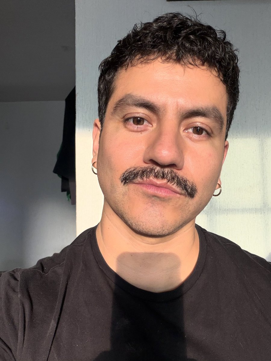 pepstoon's tweet photo. La última con mostacho 🤭 https://t.co/S3Iu8nKpUD