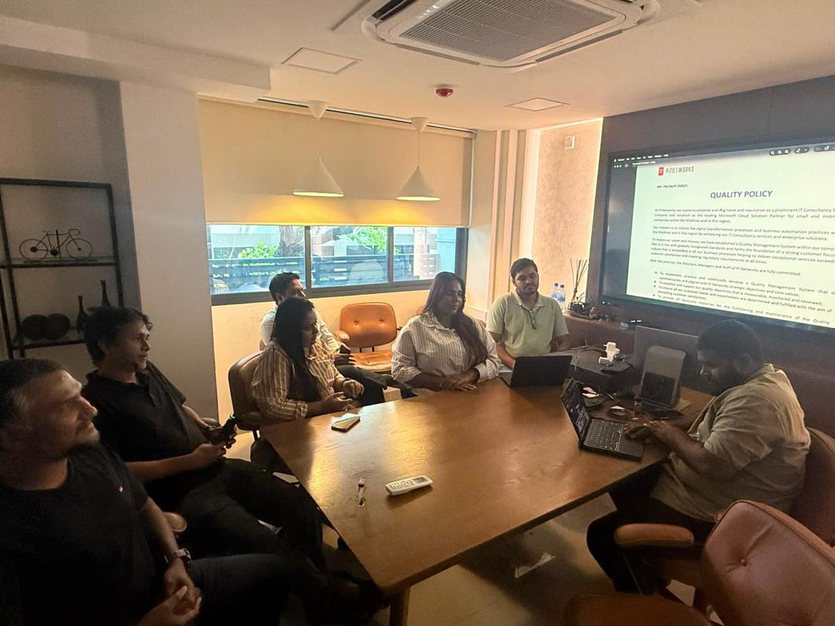 brookpartnersmv's tweet photo. Upkeeping the best of the tech world in Maldives π²π»
#quality #monitoring #excellence https://t.co/ZE0jemtW9a