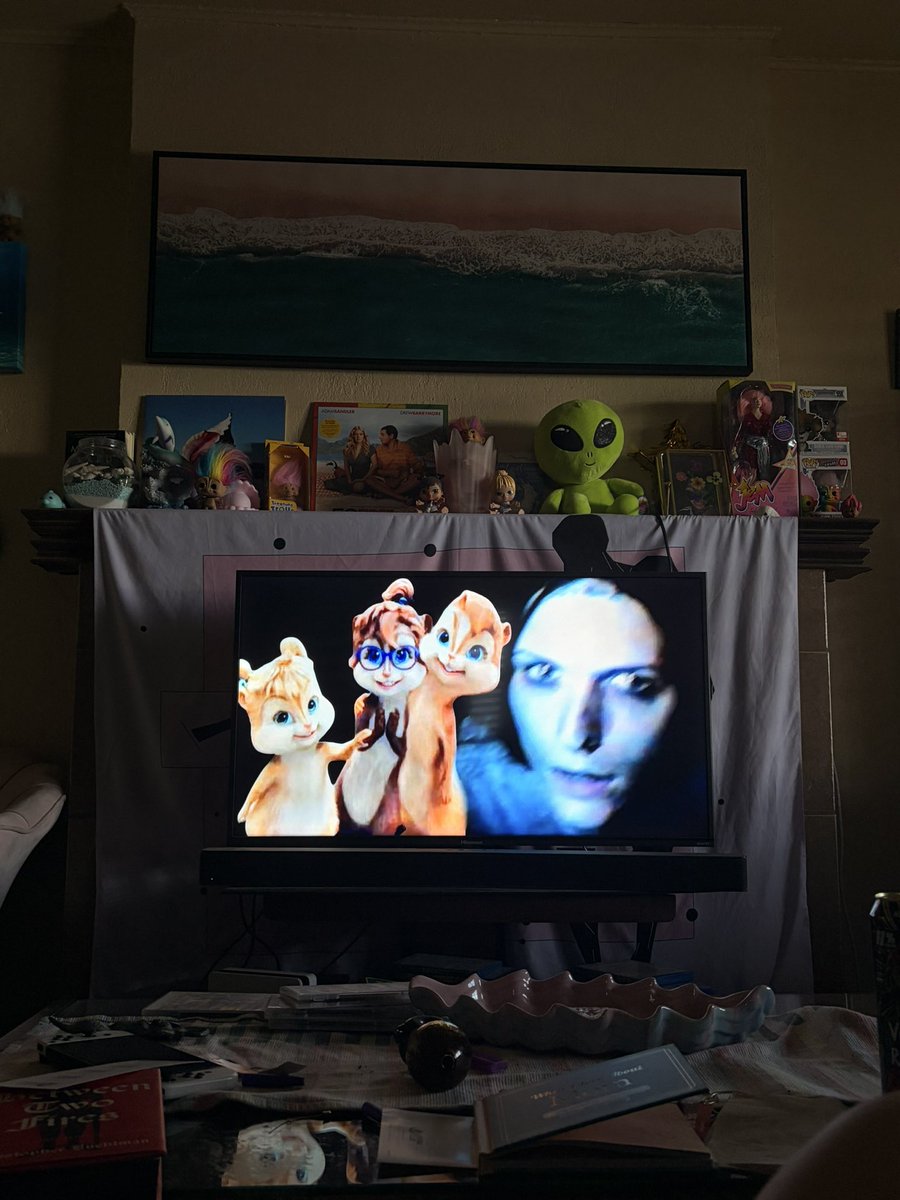 coralit3_'s tweet photo. waitin for the wall comp…. https://t.co/8t6bUakFQC