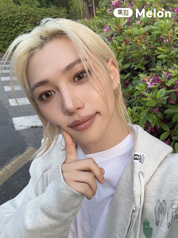 melon's tweet photo. 지금 멜론에서 확인하고
사인 CD 받기 🖤
🍈 https://t.co/lfpwrbGStg 

#멜론 #Melon #멜론스포트라이트
#StrayKids #스트레이키즈
#THIS_AND_THAT https://t.co/3L42k417wg