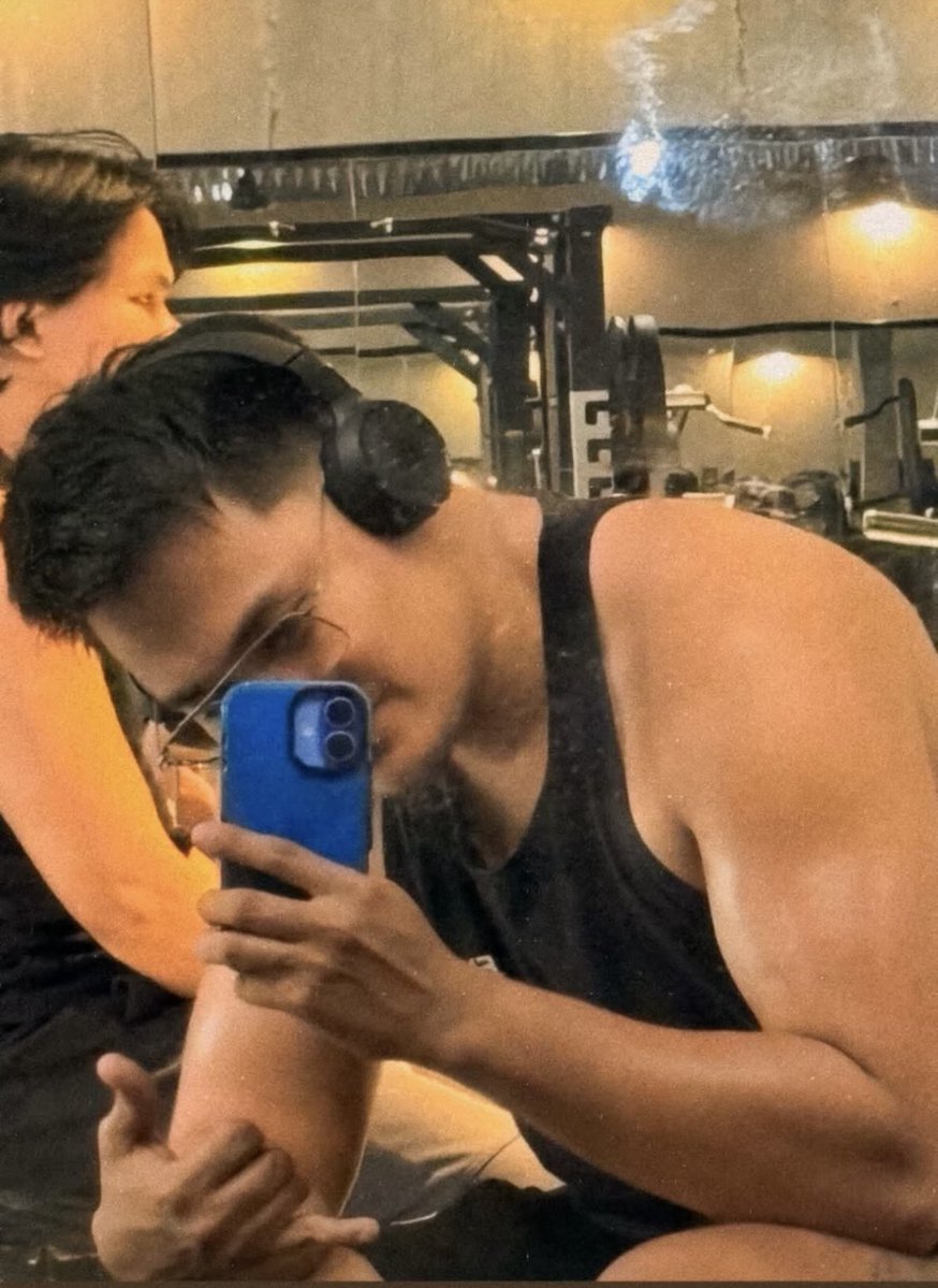 Shontonix's tweet photo. Nagpaulan yan sya maka gym lang HAHAHAHA gym now trangkaso later https://t.co/509jcki3yh