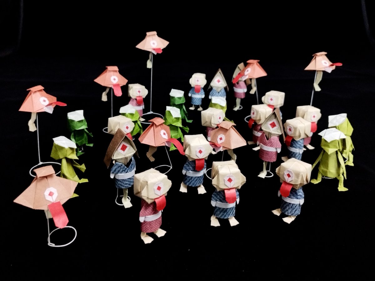 mu__yan's tweet photo. 職場配布用にむっちゃ折ったぜ〜 https://t.co/Uctj7Fo0MY
