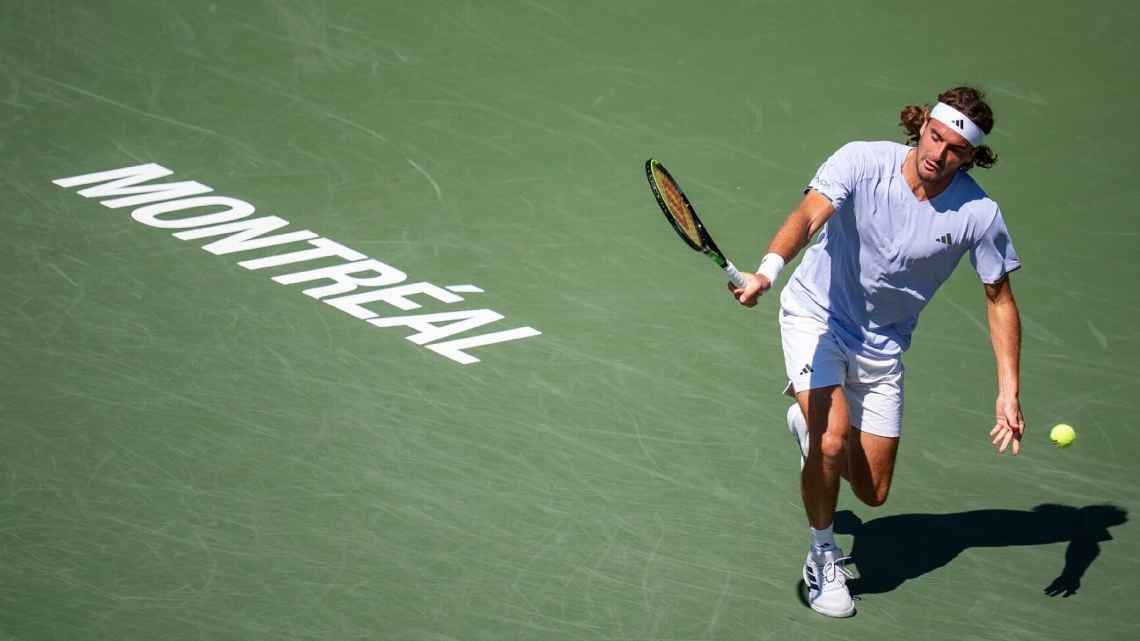 elviralflow's tweet photo. 🎾🚨 ¡EXPLOTÓ TSITSIPAS EN MONTREAL! El griego estalló contra el juez de silla por el mal estado de la Cancha Central: "¿Ves cómo pica? Parece una cancha pública".
​Tras la bronca, cayó eliminado ante el brasileño Joao Fonseca. 🧵👇
​#NationalBankOpen #Tsitsipas #JoaoFonseca #Tenis #Masters1000 #Montreal