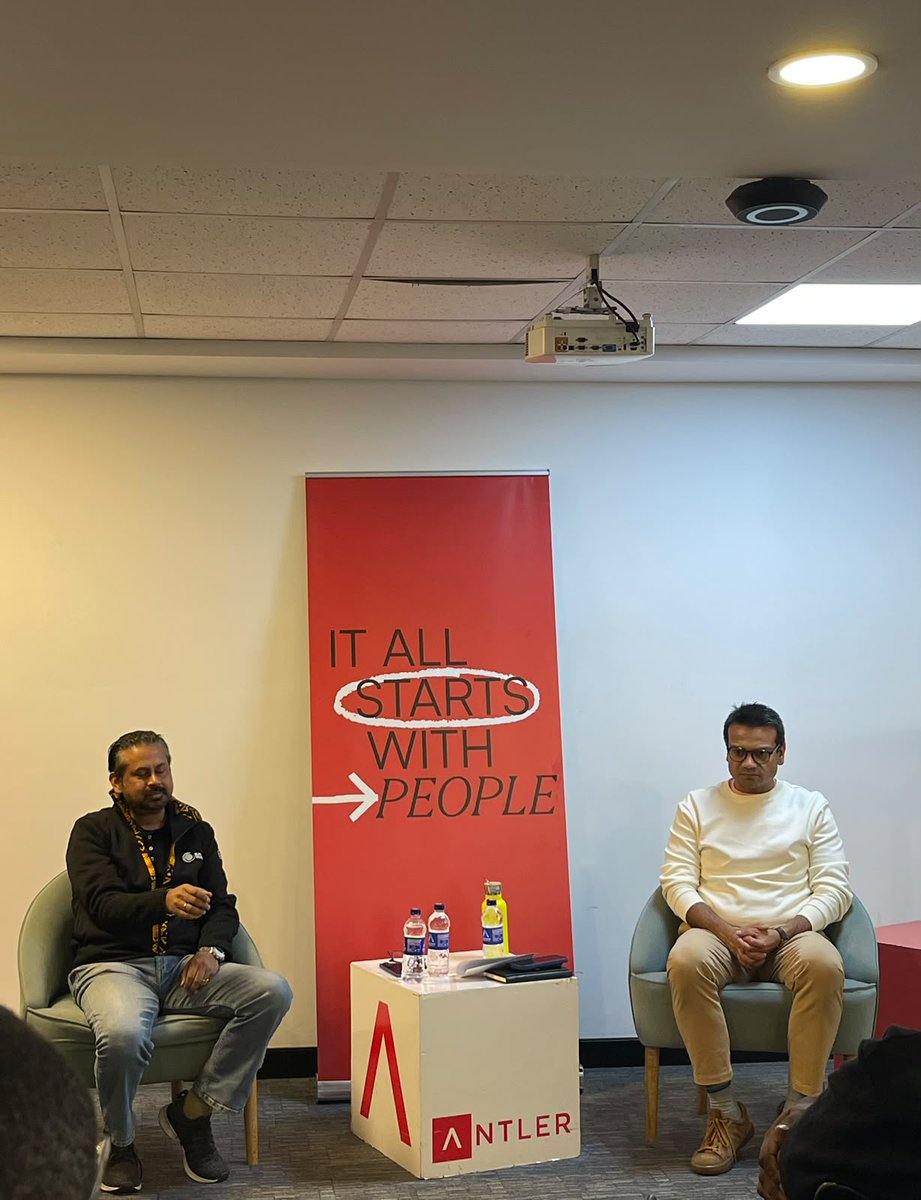 taakilamugo's tweet photo. Connecting the dots with Fintech and e-mobility 
@SUN_mobility @FrameworkCKenya https://t.co/okZUf6Kx6i