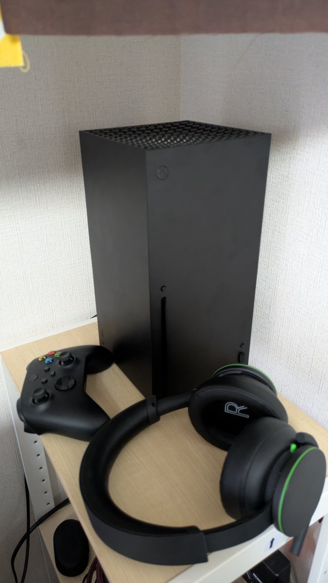 bzstyle's tweet photo. XBOXの環境がよくなりつつある。排熱用のアタッチメントも必要かなー。みなさんの環境を知りたいです。

My Xbox setup is gradually improving. I'm wondering if I need a heat exhaust attachment, though. I'd love to hear about everyone else's setups.

#XBOXSeriesX #XSX #Jumpin https://t.co/ICRU8b3Qe6