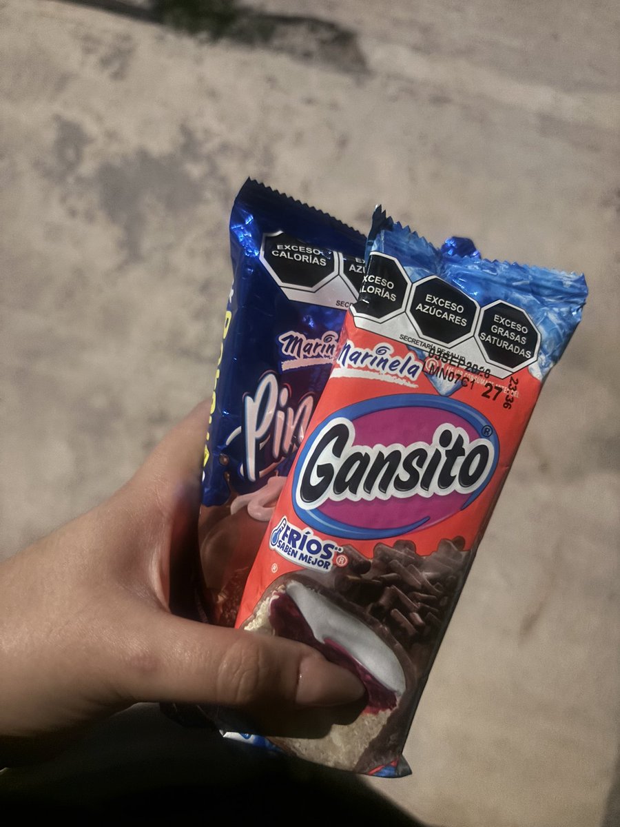 itslizeeeth's tweet photo. Si mi hija tiene antojo yo también :( https://t.co/0vUyuxIL7x
