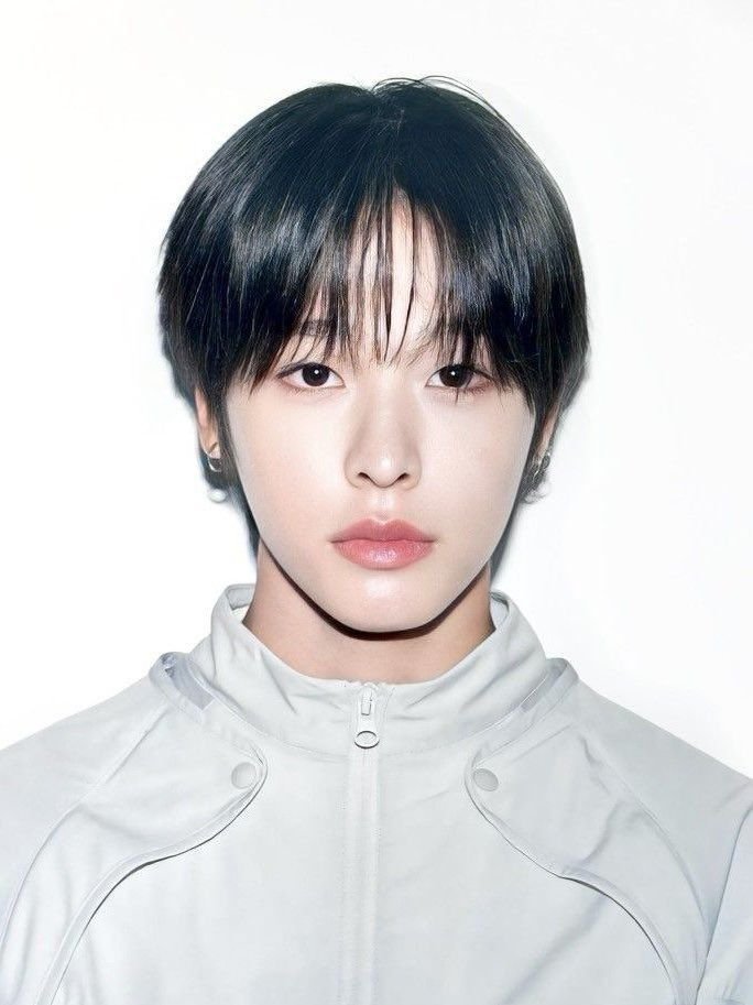 Just_love_628's tweet photo. 마에다 리쿠 그이의 증명사진 모음 https://t.co/kvvtPH32hy