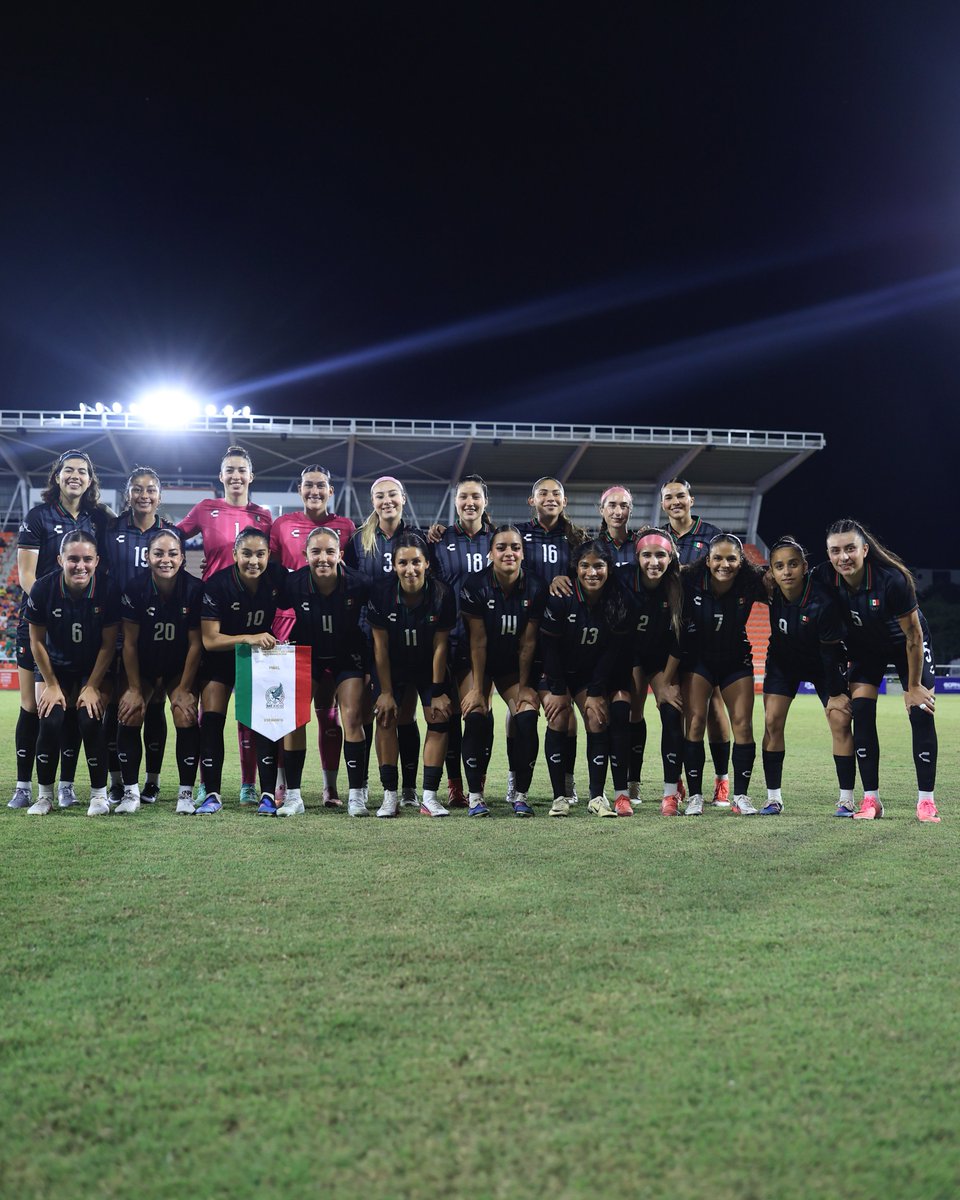 Miseleccionfem tweet picture