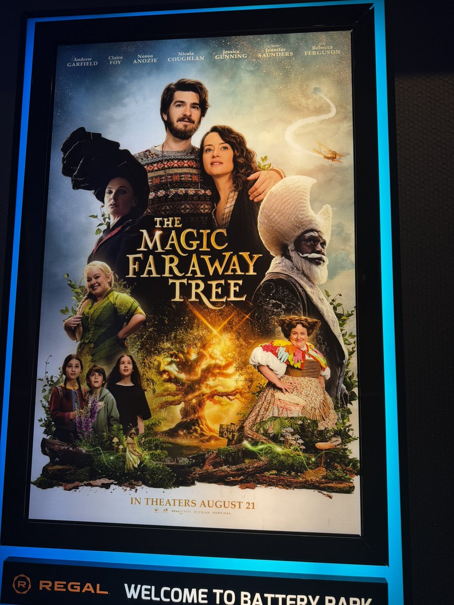 TorturedPoet930's tweet photo. This may be the first time I’m not thinking of going to see a movie Andrew Garfield is in. I think I’ve finally lost all interest in him. I didn’t even care he was in NYC this past week. In the past I would love that he was it my city. https://t.co/b9HY6ifUIL