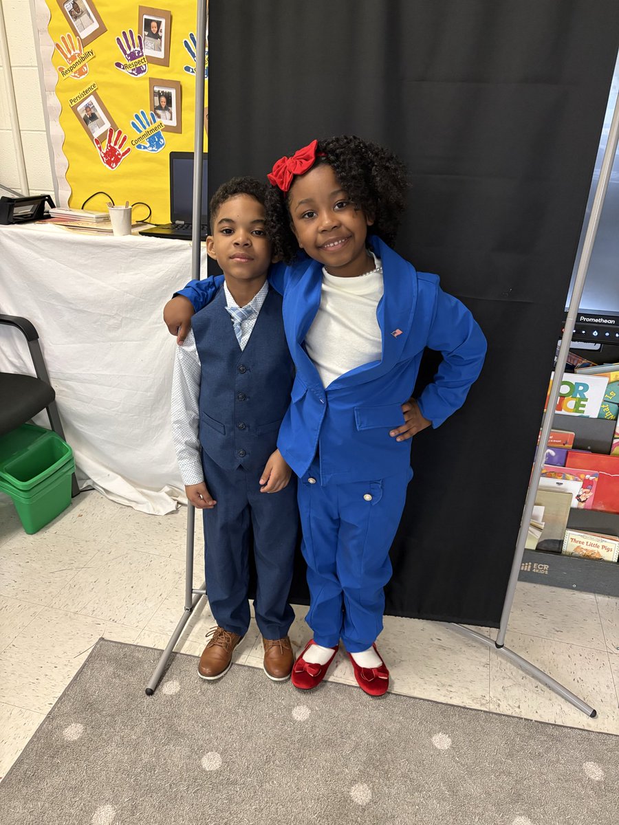 EatLoveRead247's tweet photo. Preparing future leaders. No easy task, and no dropping the ball. 
#FPCSCH #FriendshipsJourneyto30 #OneFriendship #AspireMore https://t.co/OcYiRLizMy