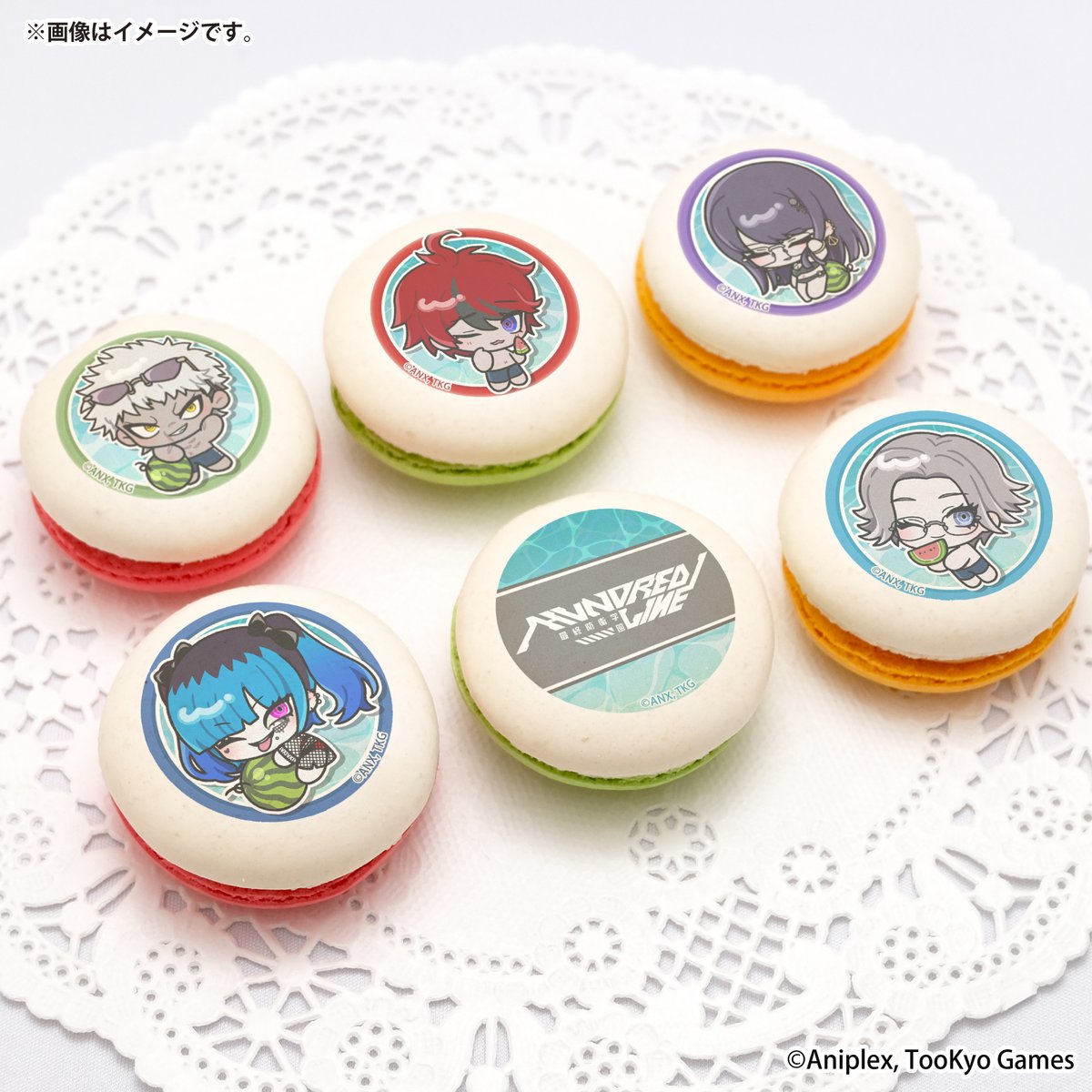 happypriroll's tweet photo. 『HUNDRED LINE -最終防衛学園-』
プリロール限定描き起こしイラスト使用のプリントスイーツ第2弾が発売決定！🍉🌺

水着姿のかわいい特防隊メンバーたちのスイーツで、おいしく楽しいティータイムはいかがですか♪
購入特典缶バッジ付き🎁

詳細⇨https://t.co/Xc8ahC4BpX

#hundred_line #ハンドラ https://t.co/inE3jv9fYw
