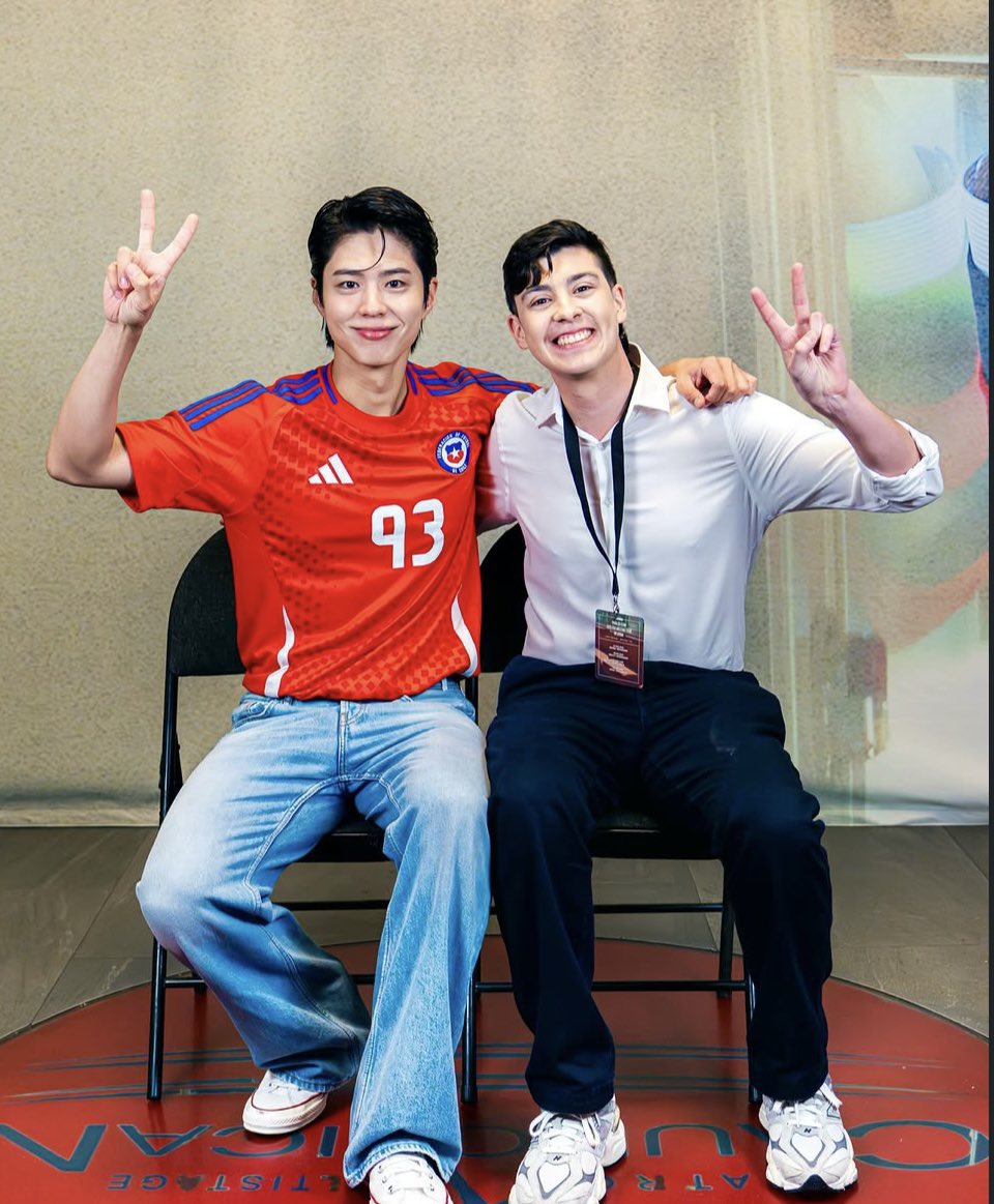 _mintgummy_'s tweet photo. 충격적아름다움이었는데 https://t.co/qlfuKlwOuv https://t.co/MDMtidrMfU