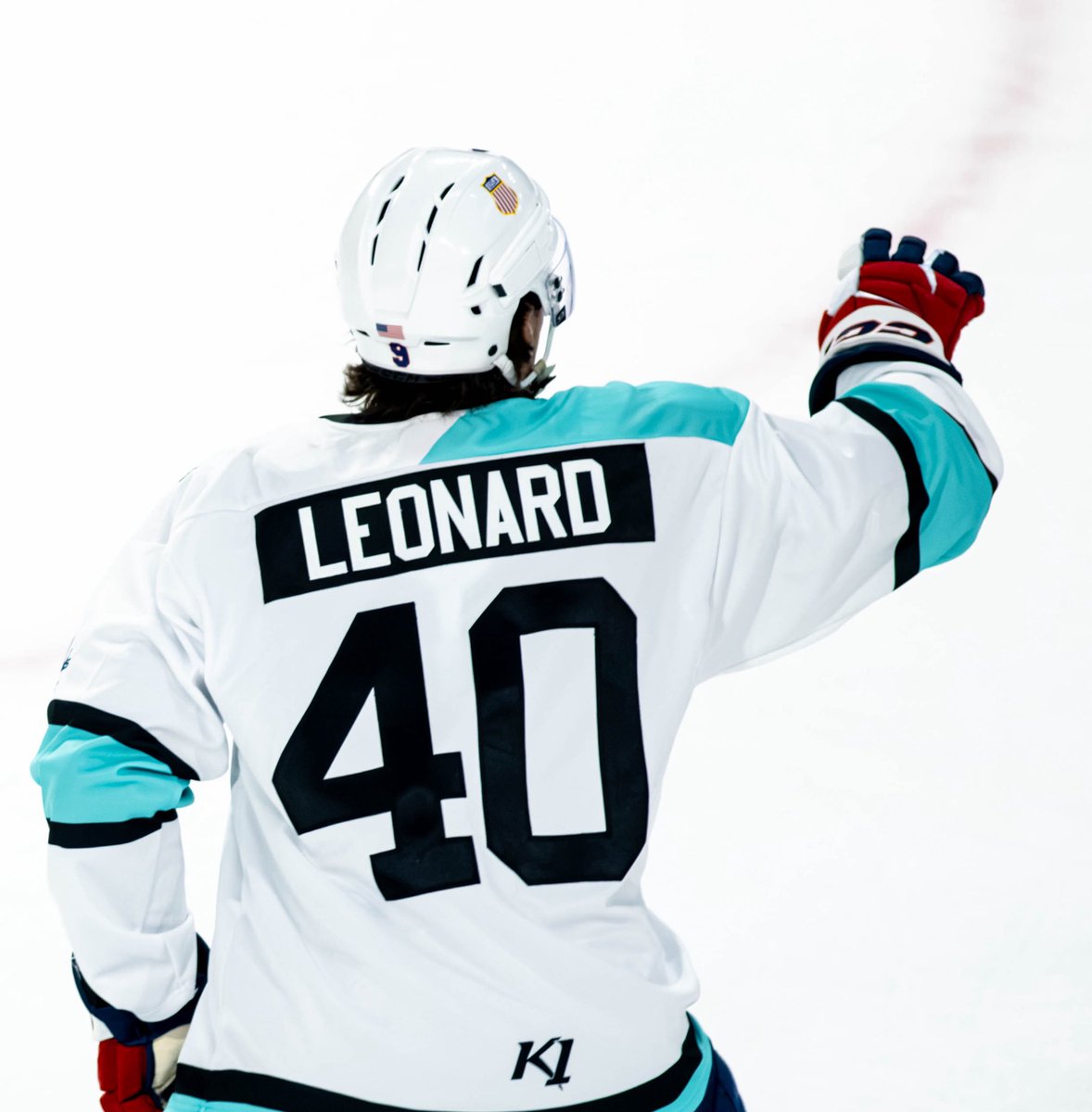 hollyarend's tweet photo. More from #shouldercheck for everyone 

#pwhl | #nhl https://t.co/Zdg4CfFyVT