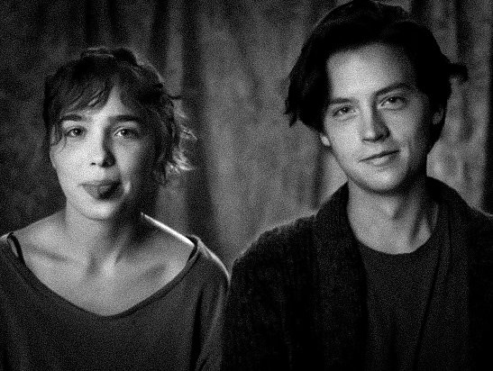 opusezr's tweet photo. ㅤㅤSometimes, loving someone means accepting a painful distance, because there are feelings so strong that even without being lived out the way we desire they still manage to completely transform our lives. https://t.co/jXLKPH2pyj