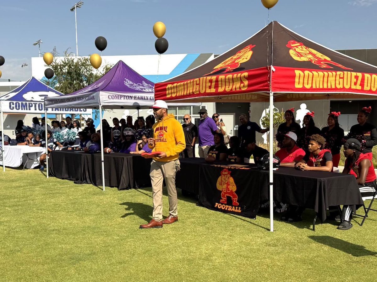 mrmicahali's tweet photo. 🏈 History made at the Hub City League Football Media Day! As @drdre &amp; @SnoopDogg said: "#Compton &amp; #LongBeach together, now you know you in trouble." This league brings back epic cross-town rivalries, unity, &amp; CIF Playoff stakes. See you under the Friday night lights! 🏟️🙌🏾 https://t.co/cp4p0C8Ro8