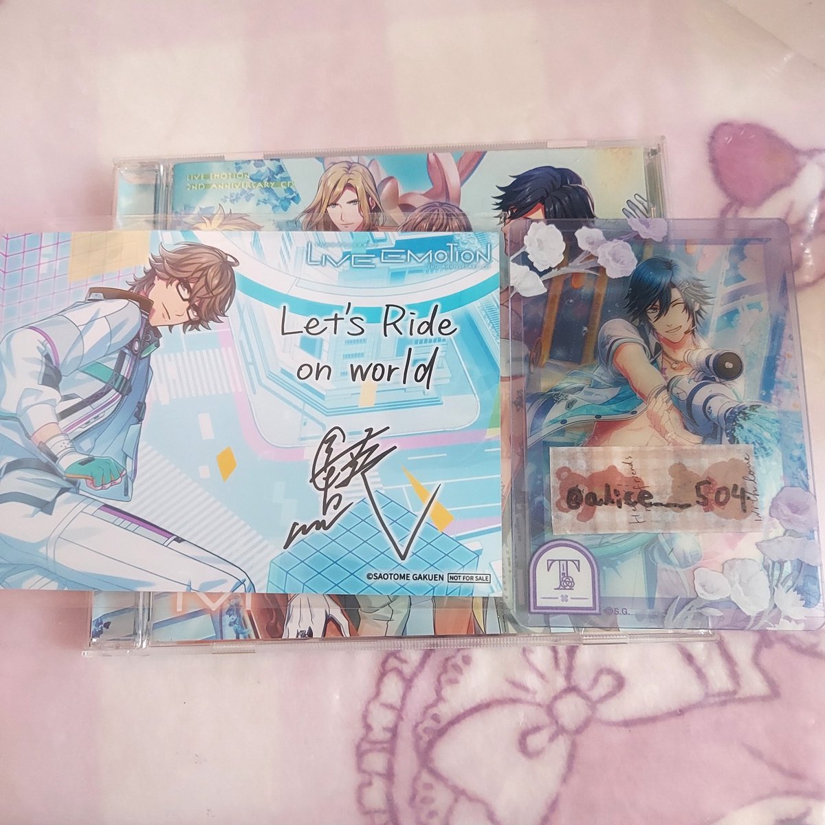 alice___504's tweet photo. 【交換】うたプリ  ライエモ CD 特典 メッセージカード ブロマイド

メセカ
譲：大和
求：トキヤ

ブロマイド
譲：瑛一
求：ヴァン

8/11・12都内手渡し、または仙台手渡し https://t.co/umQKFF7qKt