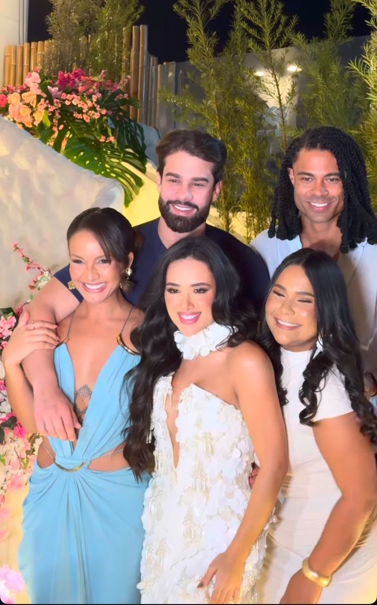 paulooaugustocm's tweet photo. Galera massa!!! ❤️
@Jordanarmorais @MaxianeR @chaiany_andrade @BrenoCora https://t.co/ZbCA6STQoy