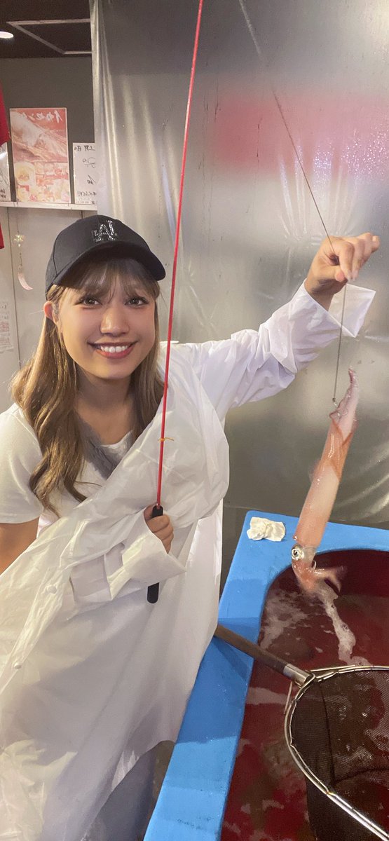 sl_sakura's tweet photo. ゆいちゃんとイカ釣って食べた

💚🦑💜 https://t.co/u2YuOSYWpC