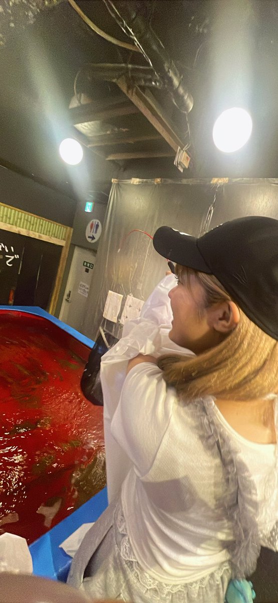 sl_sakura's tweet photo. ゆいちゃんとイカ釣って食べた

💚🦑💜 https://t.co/u2YuOSYWpC