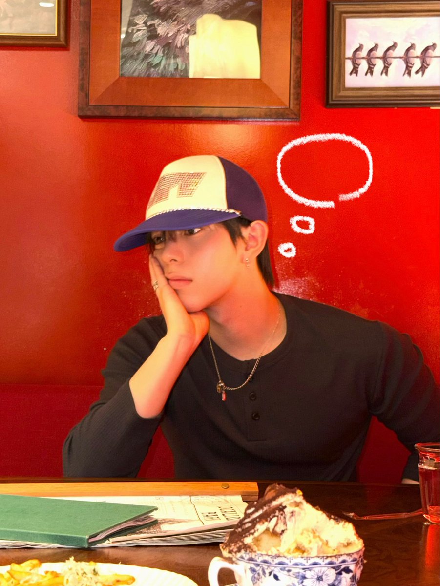 AHOF_COFCENTRAL's tweet photo. Chih En DM Update 🤍 [260806]

「 21:42 kst 」
🐰💌: Did you see the recording behind-the-scenes footage?
🐰💌: Even though I'm bare-faced, I'm glad it turned out okay, haha
🐰💌: I kept adding to the recording, so I think I did the closing remarks about four times haha
🐰💌: Still, I feel good because the result turned out well

「 21:53 kst 」
🐰💌: It's a lie that I look better without makeup 
🐰💌: I'm thinking about y/n
🐰💌: [ photo ]

「 21:57 kst 」
🐰💌: I love you, Senior Kang Dong-won...

「 21:58 kst 」
🐰💌: Do light makeup suit me better? Should I give it a try!?
