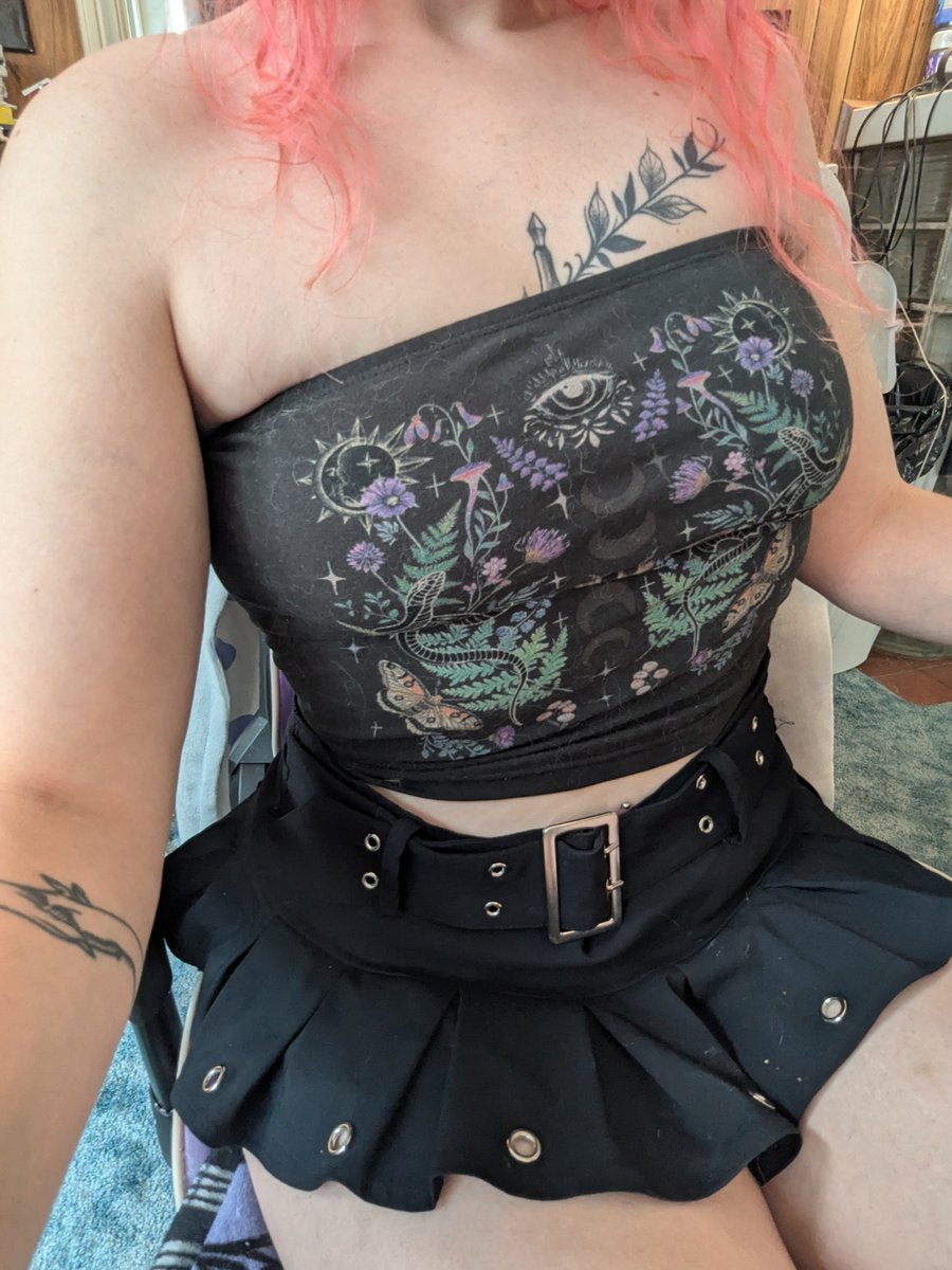Archerbold369's tweet photo. Yes I'm covered in dog hair. No I don't care ๐คฃ #emo #gothchick https://t.co/JJ0La34CGl