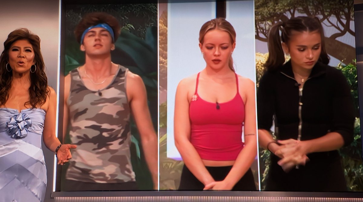 glamatronic's tweet photo. Hoping Melody wins block buster comp 🤞 
#BB28 https://t.co/Zb77GazHsR
