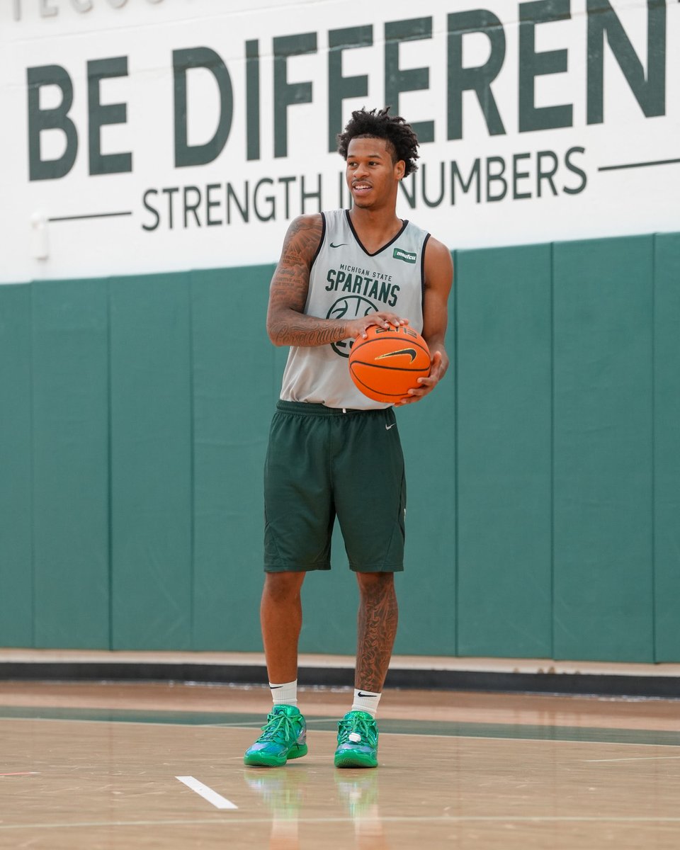 Jasiah_Jervis's tweet photo. 2️⃣5️⃣💚 https://t.co/WahVotZ6NC