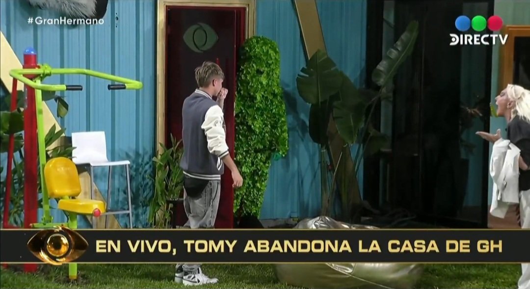 LAPRIM0NETA's tweet photo. 🚨 NI LA FAMILIA DE TOMY UN NENE DE 18 AÑOS QUE SI SALIÓ HUMILLADO POR UNA PLANTA HICIERON ALGO TAN BAJO DE MENTIR Y HUIR COMO CAG0NES POR MIED0 A QUE HUMILLEN AL BEBE DE 30 AÑOS

- TOMY SI SE MERECÍA TENER UNA 2DA OPORTUNIDAD 

#granhermano https://t.co/xTWkel733y