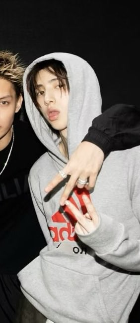Jooluv3's tweet photo. 19.5살의남자 https://t.co/6Bv9PosXQQ