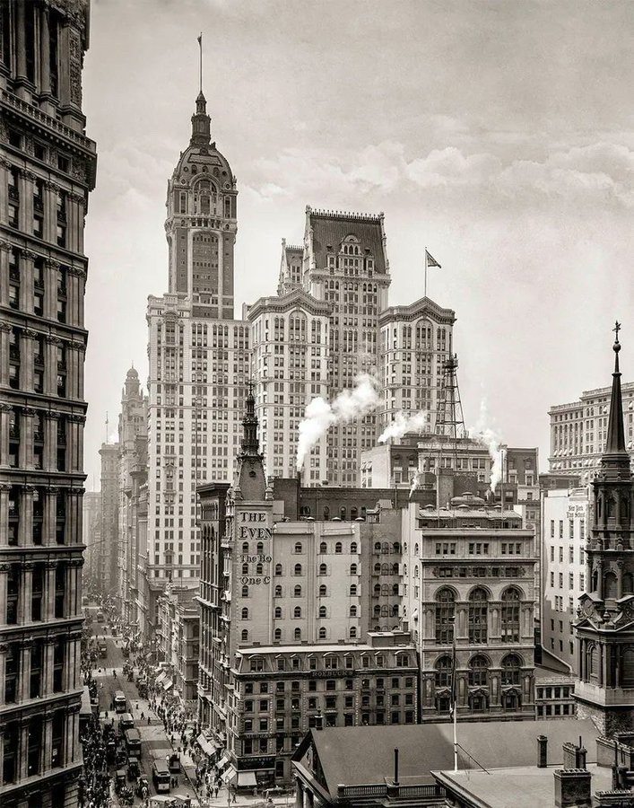 BuckRight's tweet photo. New York City. 

1910. 

A highly advanced civilization preceded us. 

They collapsed / disappeared / got steamrolled / floated off into the sky / made is across the ice wall / got vaporized…….or whatever. 

We repopulated virtually empty cities. 

We live in a post apocalyptic world and this has been hidden from us.