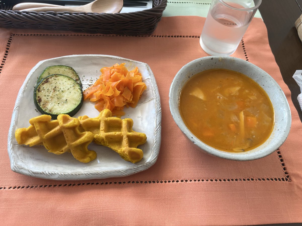 sakurasake333's tweet photo. 本日は朝から江別の「motty」さんへ

朝6:30からモーニングを楽しめる、江別では珍しいお店です😊

自家菜園で育てた野菜を使ったモーニングは、どれも優しい味で朝からほっと一息。
一日のスタートにぴったりのお店でした！

#江別　#モーニング　#カフェ https://t.co/w94n7EqFOK