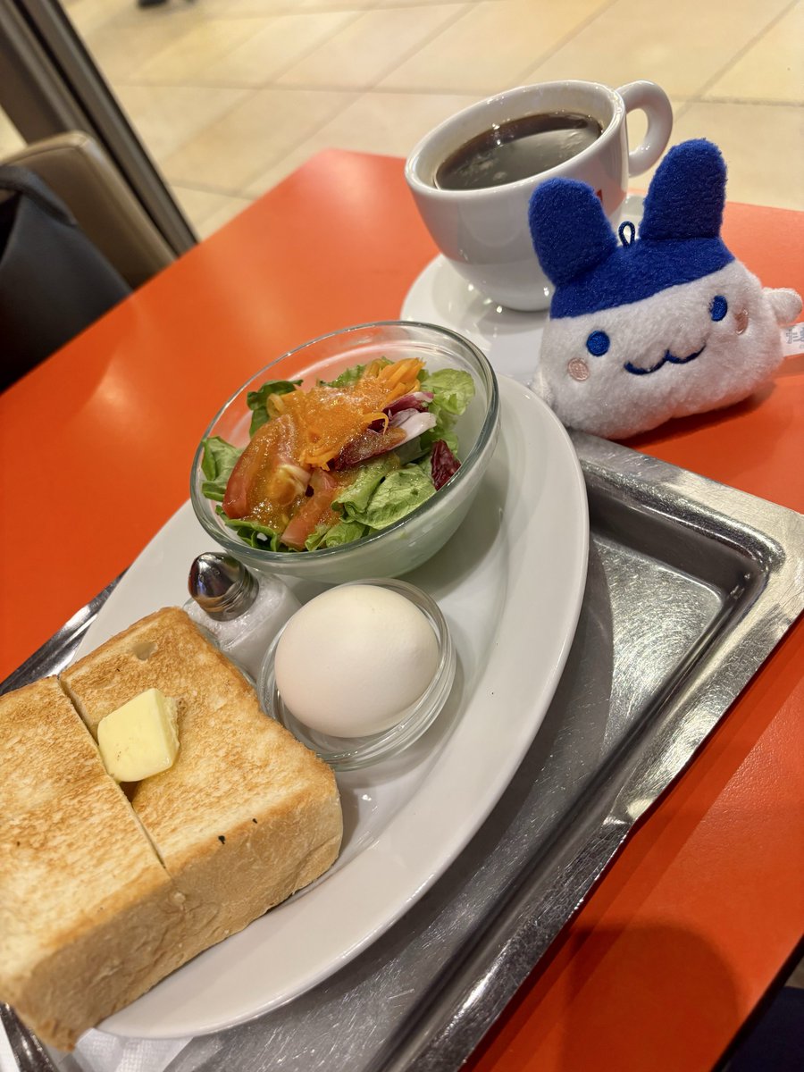 mimishina0424's tweet photo. illyでモーニングぴょん!
持ち主はこれから労働ぴょん🐰
#たまごっち #みみっち #illy https://t.co/w5xFcYlDJf