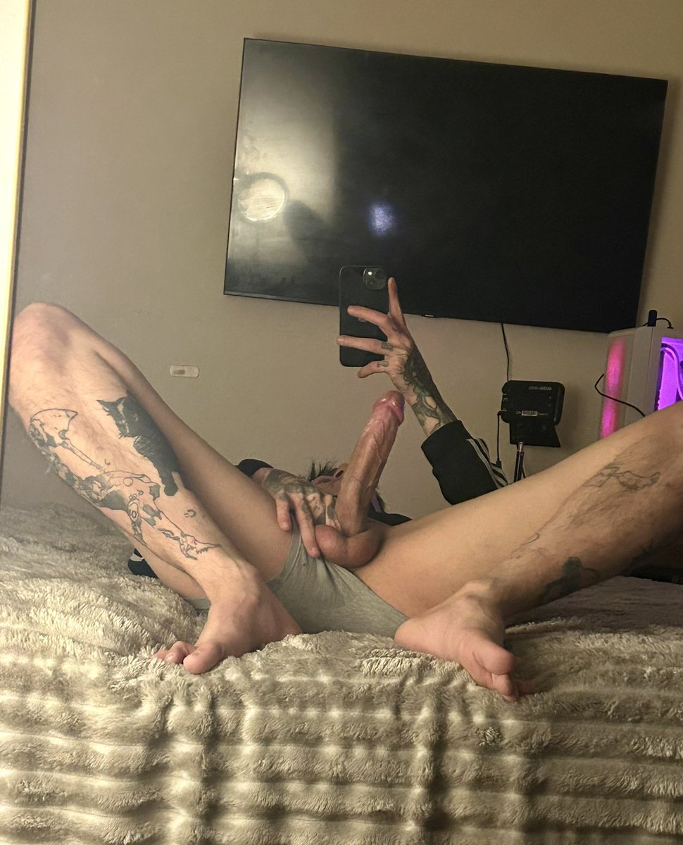scottykq9's tweet photo. which pic is your fav?     

https://t.co/Hvjhot2fnB discount up ;) https://t.co/kaXKmUazKt