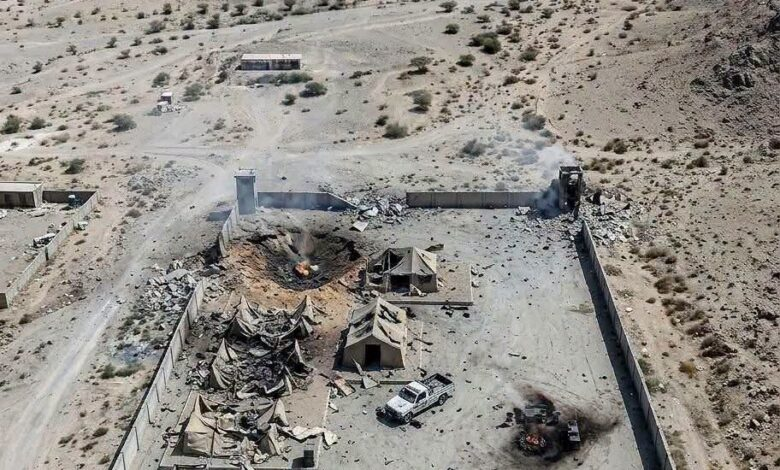 YeMonitorEN's tweet photo. #Yemeni Health Minister Directs Raising Readiness of #Marib and #Hadramawt Hospitals to Receive Injured from #Houthi Attack
https://t.co/EVxbWgHtgZ https://t.co/4fi0dlfcDE