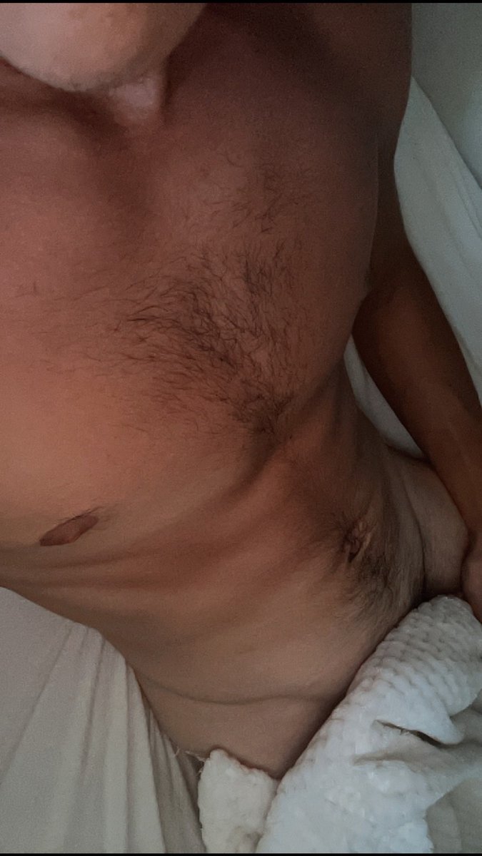Bwc4Milfs's tweet photo. You want me to take the cover off?🫢 #bwc #hung #gooner #Snapchat https://t.co/uIikXv60Dy