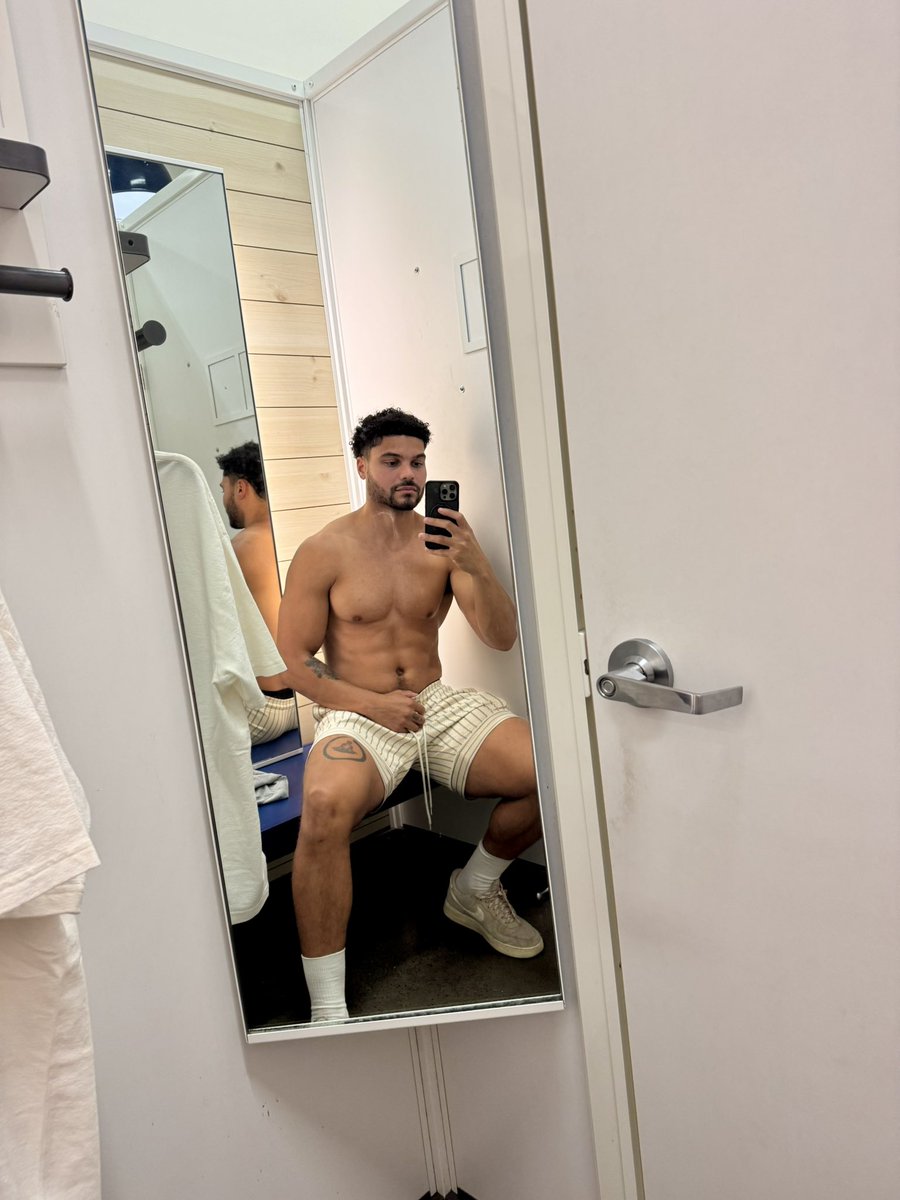 Jasoncrispx's tweet photo. 👋🏽 https://t.co/G9wxjuXnGX