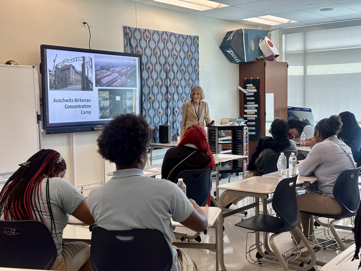 msmelanielund's tweet photo. 10th grade scholars were on the edge of their seats listening to Holocaust survivors visiting Tech Prep to share their stories of survival &amp; resilience - can’t wait to bring these speakers back for SY26-27! #onefriendship #friendshipsjourneyto30 #FPCSTP #aspiremore @friendshippcs https://t.co/6ywO2rnb7r