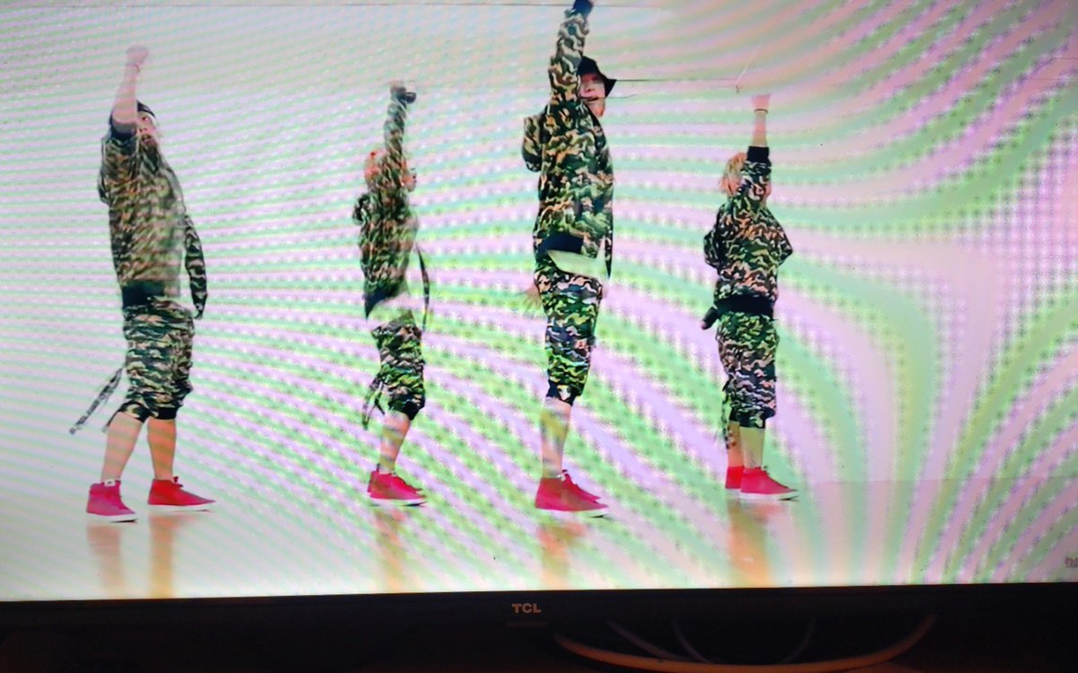 ruu____246_'s tweet photo. 他界隈のライブのためヤコバで横浜来たんやけど、7時についてそこからネカフェみたいなところで時間潰し中🙂‍↕️
備え付けのパソコンでYouTube見れたから久しぶりに鬼KYOKAN見てる👀 https://t.co/da8CxsSyIl