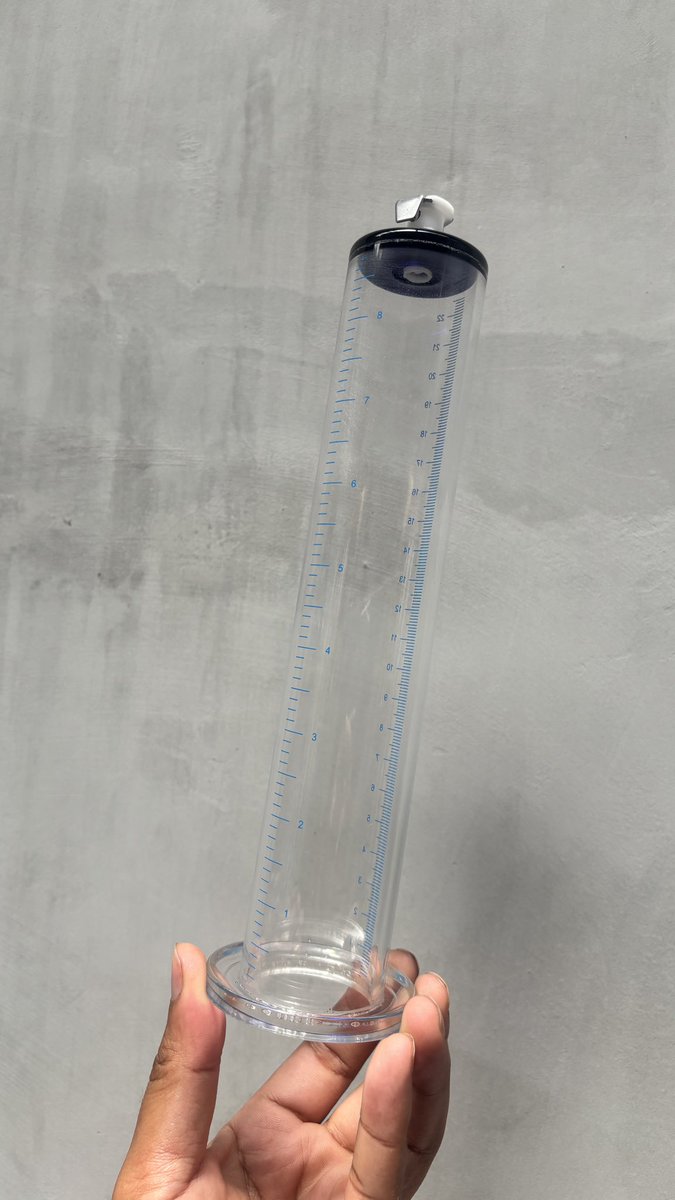 minnextdoor_'s tweet photo. Ada orang tanya, pam aku x sedut kulit telur ke. Jawapan tak. Sebab size tube aku ngam2 size batang. And pam aku ada gauge. Kalau terlebih pressure, mmg akan sedut. So gradually increase pressure boleh prevent kulit telur tersedut. https://t.co/DkmLGLe2qH