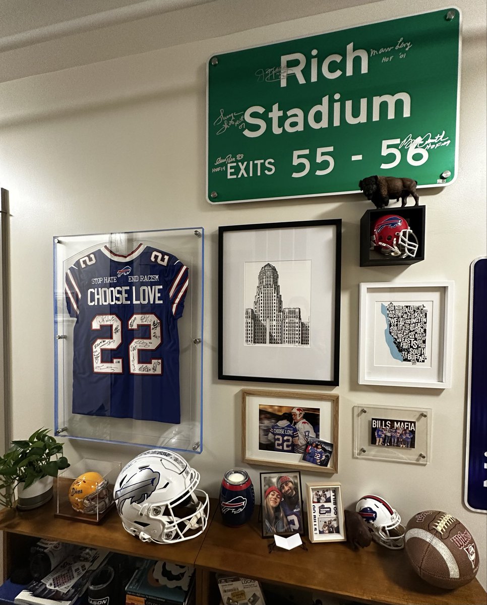 richfonteneau's tweet photo. An update to the collection. Call me biased, but it’ll always be Rich Stadium. It may be gone, but the memories made there never will be.

If you could add one player from the Rich Stadium era (1973–1998), who would it be?

#BillsMafia #GoBills https://t.co/BiGQol5ZLp