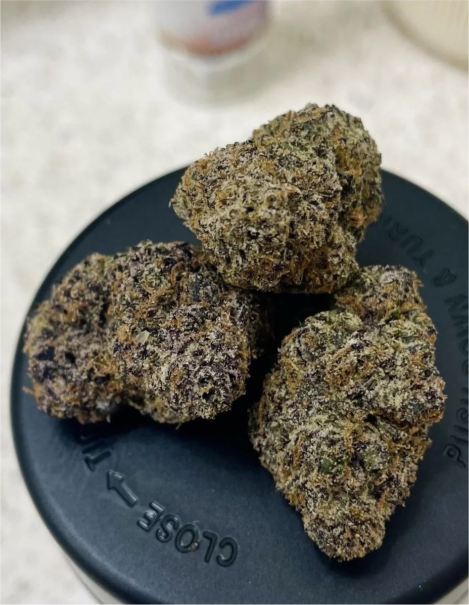 kween_89's tweet photo. MENU 🇦🇺 ➡️ https://t.co/GI1Qzbs2AE

Blueberry Runtz🔥 

Super sticky nice dense structure. Reeks of sweet berry gas. Smacks on the ball vape. Nice mouth coat of a subtle earthy blueberry and screaming sweet gas.

#drugtwt #aussie #coketwt
Weed in 🇦🇺
Sydney , Melbourne , Brisbane https://t.co/h3DLNRHm6e