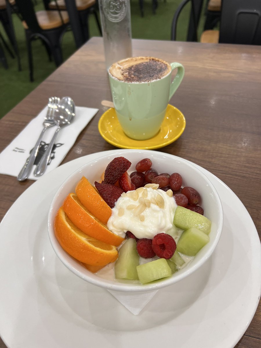 SusanLeenaars's tweet photo. @cafe63logancent breakfast and lunch taken care of with this nutritious and delicious meal #cafe63 #greatvalue #eatfresh #cafe #yum #coffee #logancentral https://t.co/h8VREwuqRS