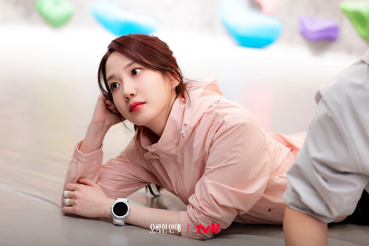 CJnDrama's tweet photo. 위장 데이트 맞죠…?👀
본인들만 가짜라고 생각하는 여리X강욱 알콩달콩 데이트💘

[토일] 밤 9:10ㅣtvN
#즐거움엔20tvN #오싹한연애 #SpookyinLove https://t.co/1anmtXGSKK