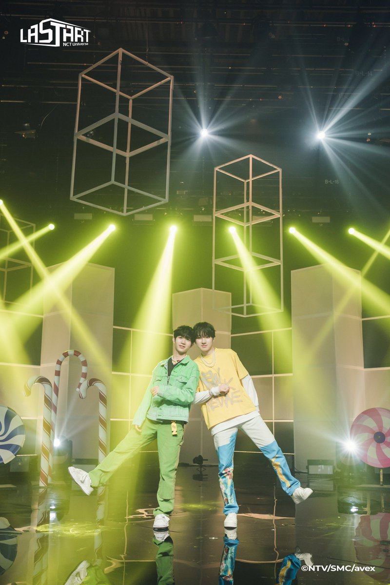 RYOFEED's tweet photo. 3 years since these photos of Sakuya &amp; Ryo's chewing gum stage 🩷💛 https://t.co/KxAug54iSk
