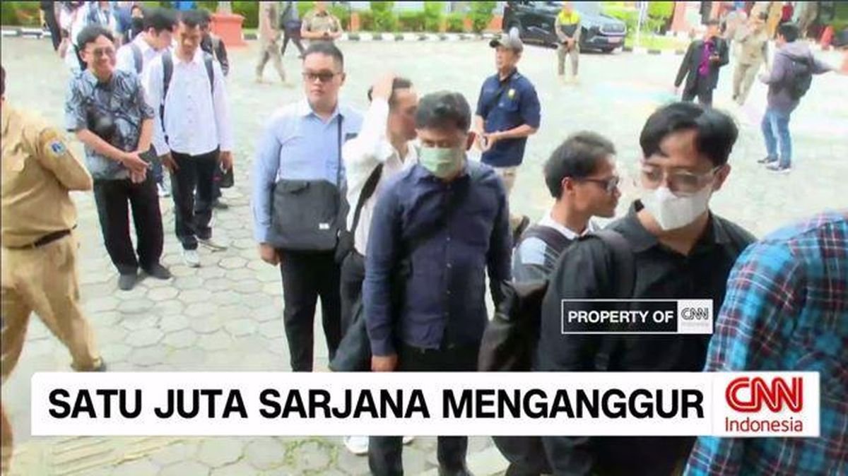 wiariutami's tweet photo. Kmrn katanya ada 19.000.000 lapangan pekerjaan.
Dikurangi jumlah 1000.000 sarjana yg jobless,
Berarti masih ada sisa 18.000.000 lagi lapangan pekerjaan yang tersisa untuk lulusan SMA, SMK, SMP dan SD.
"Ngimpiii"
Gimana syul?
Samsul?
#Fufufafa https://t.co/3bXdn5w2Dt